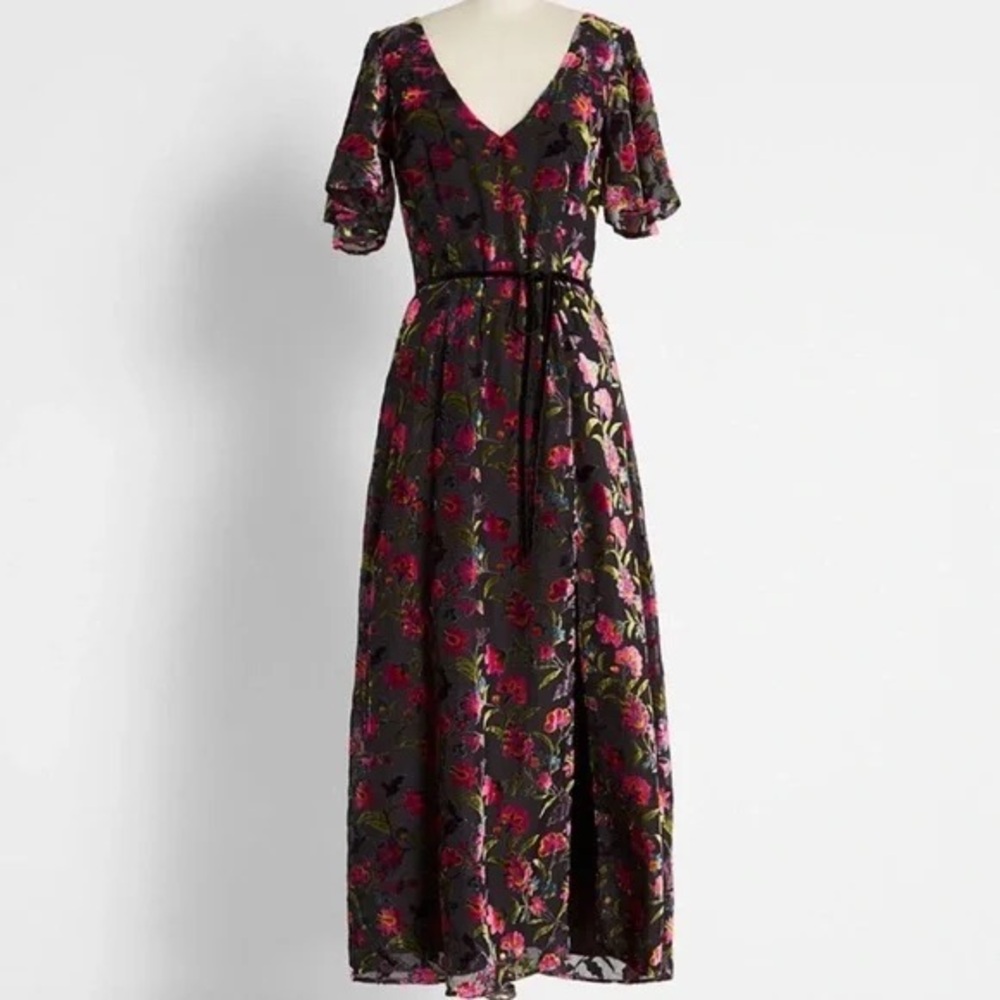 ModCloth Standing Ovation Maxi Dress
